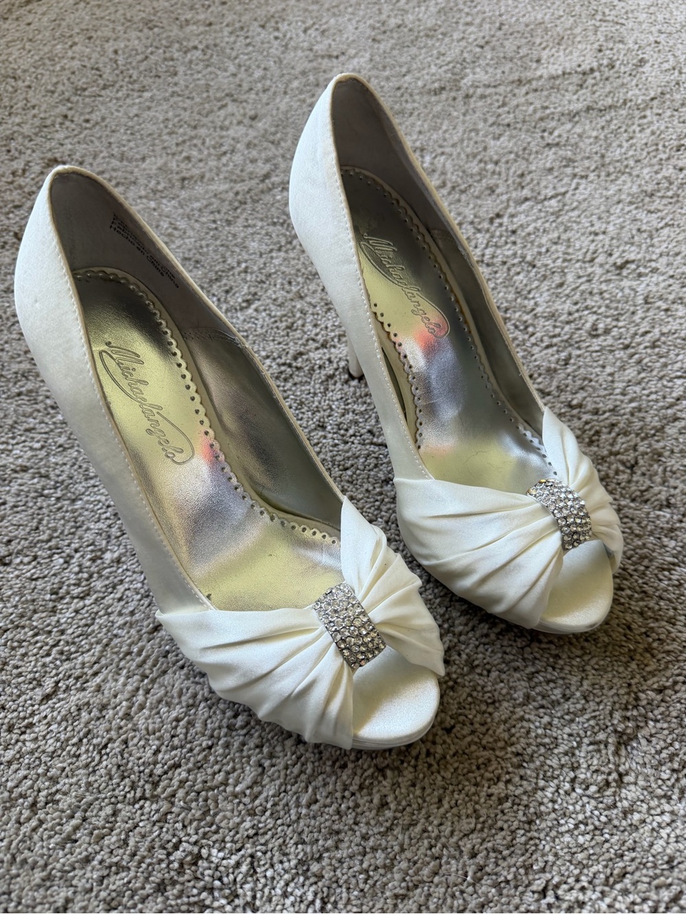 Michaelangelo White Satin Peep-Toe Heels with Rhinestone Knot